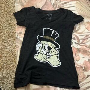 Vintage wake forest demon deacon t shirt in women’s small